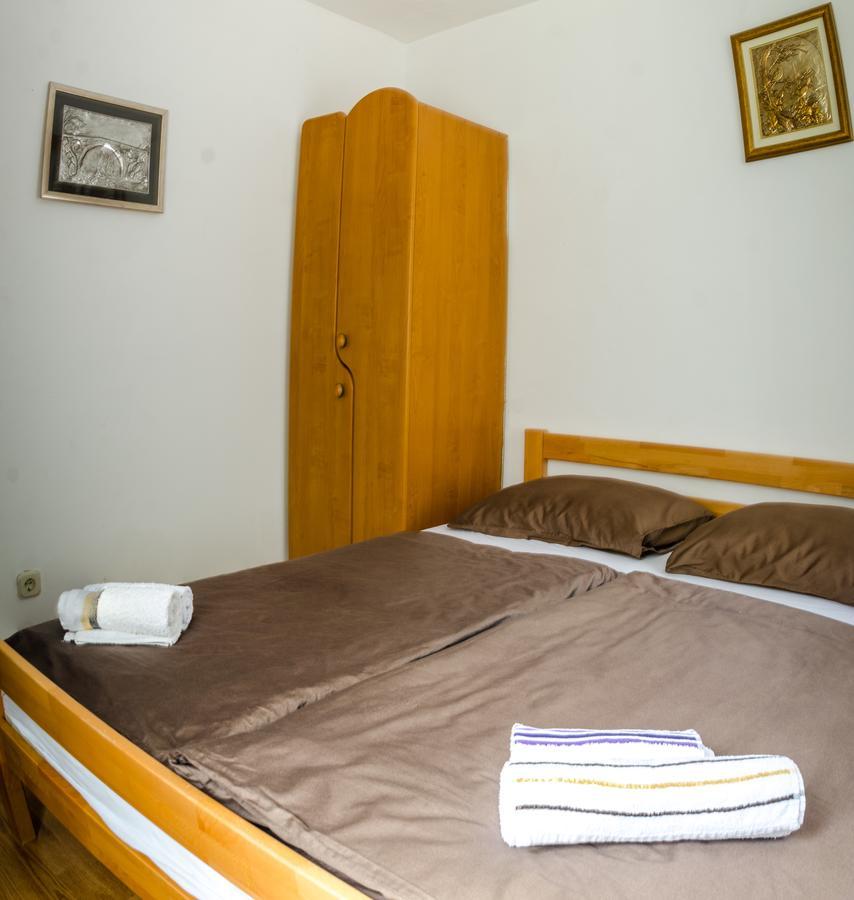 Guesthouse Unique ซาราเยโว ภายนอก รูปภาพ